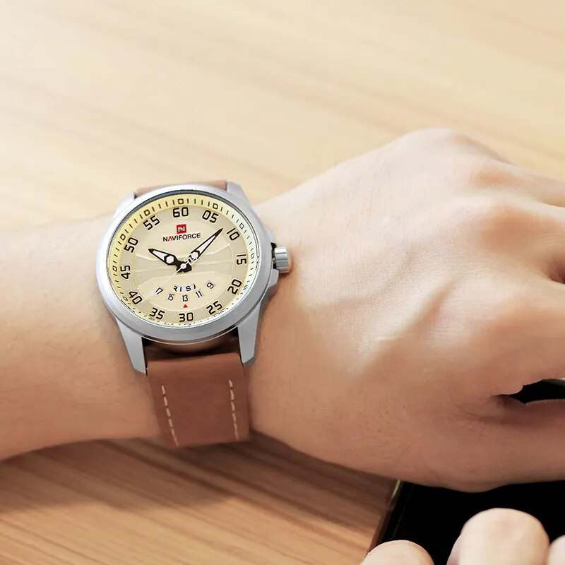 Quartz Watch with Durable Leather Band