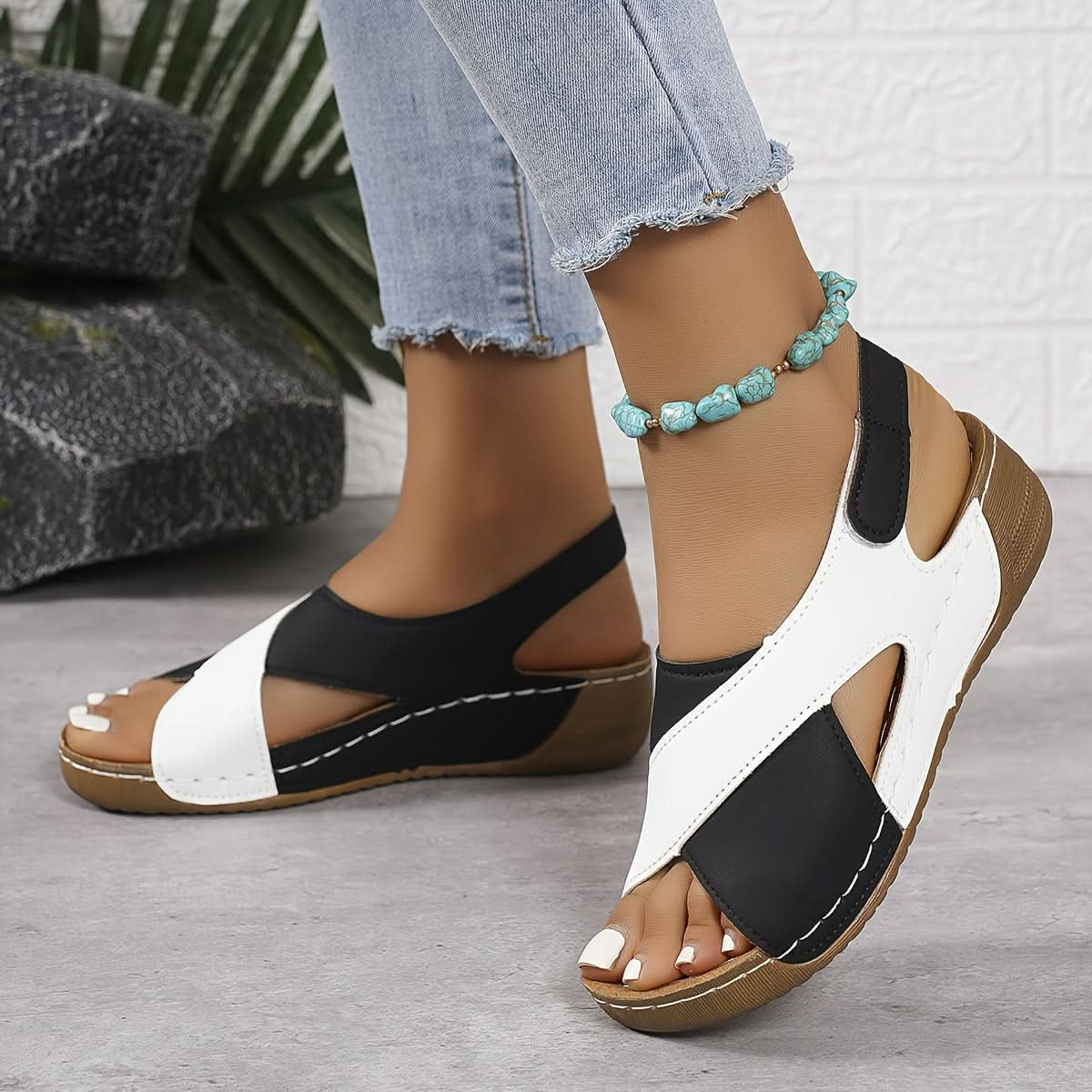 Lara | Ultra Comfortable Orthopedic Sandal