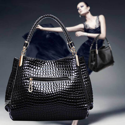 Isabella | Timeless Elegance | Croc-Pattern Handbag