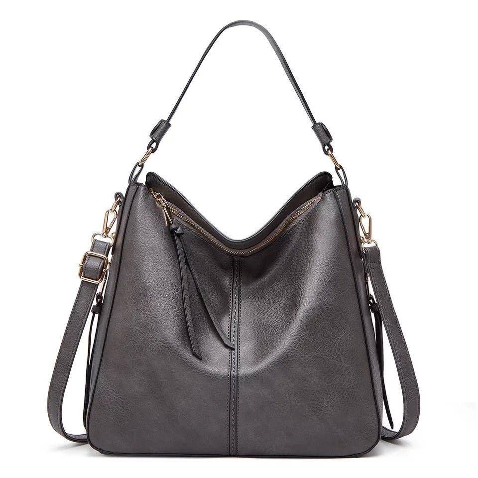 Roklyn | Signature Tote High-Capacity Shoulder Bag