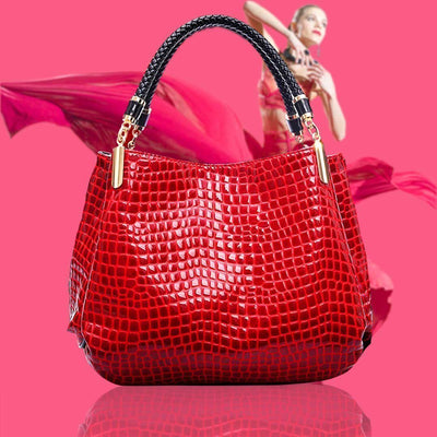 Isabella | Timeless Elegance | Croc-Pattern Handbag