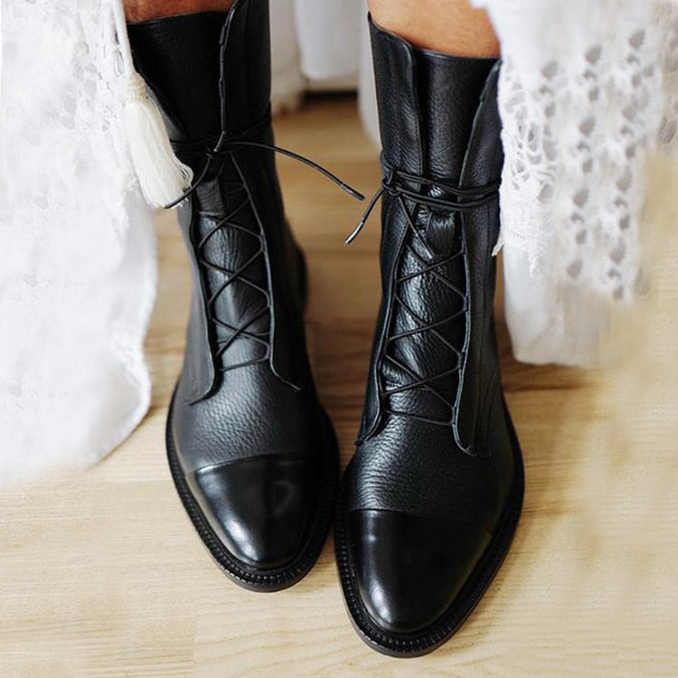 HÉLÈNE | Elegant Heeled Boots