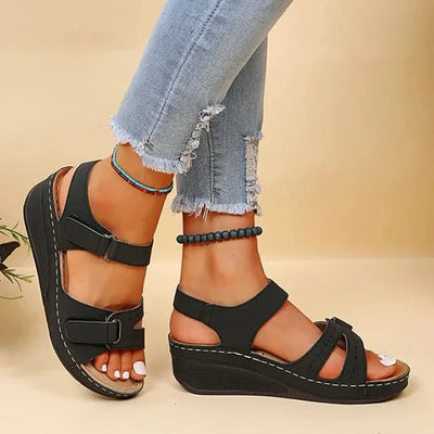 Loes | Open Toe Orthopedic Sandals