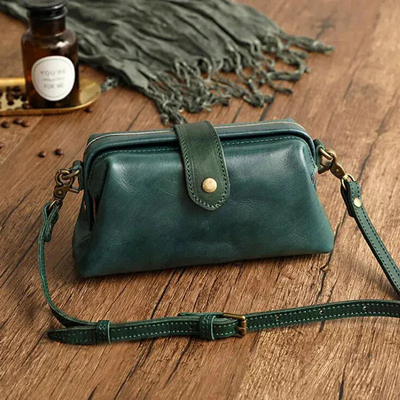 Marley's Timeless Charm | Unique Women's Handbag