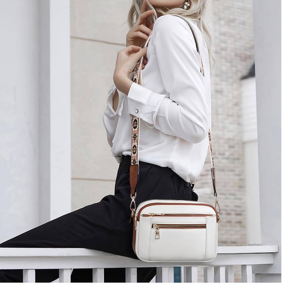 Iconic Luxe | Chic Crossbody Bag